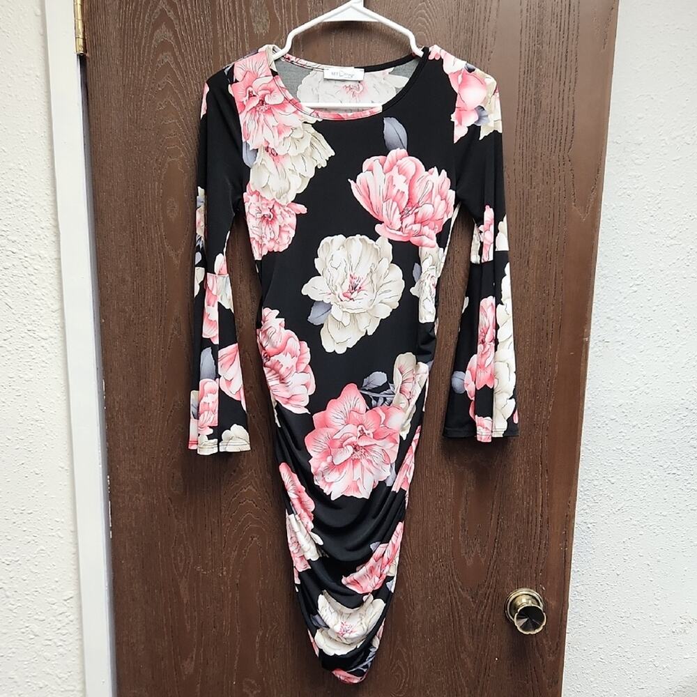 Chic Black Floral Long Sleeve Dress